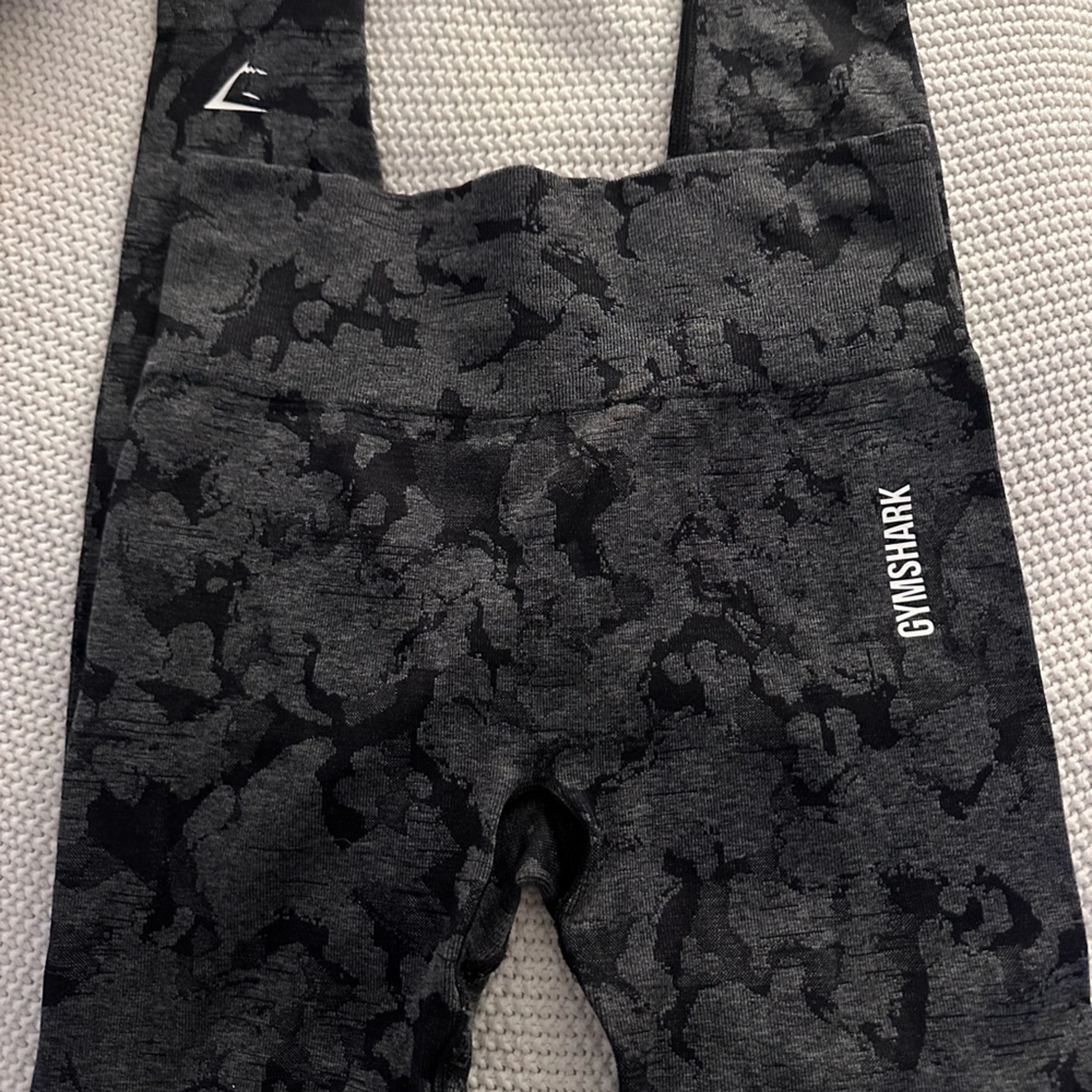 GYMSHARK LEGGINGS